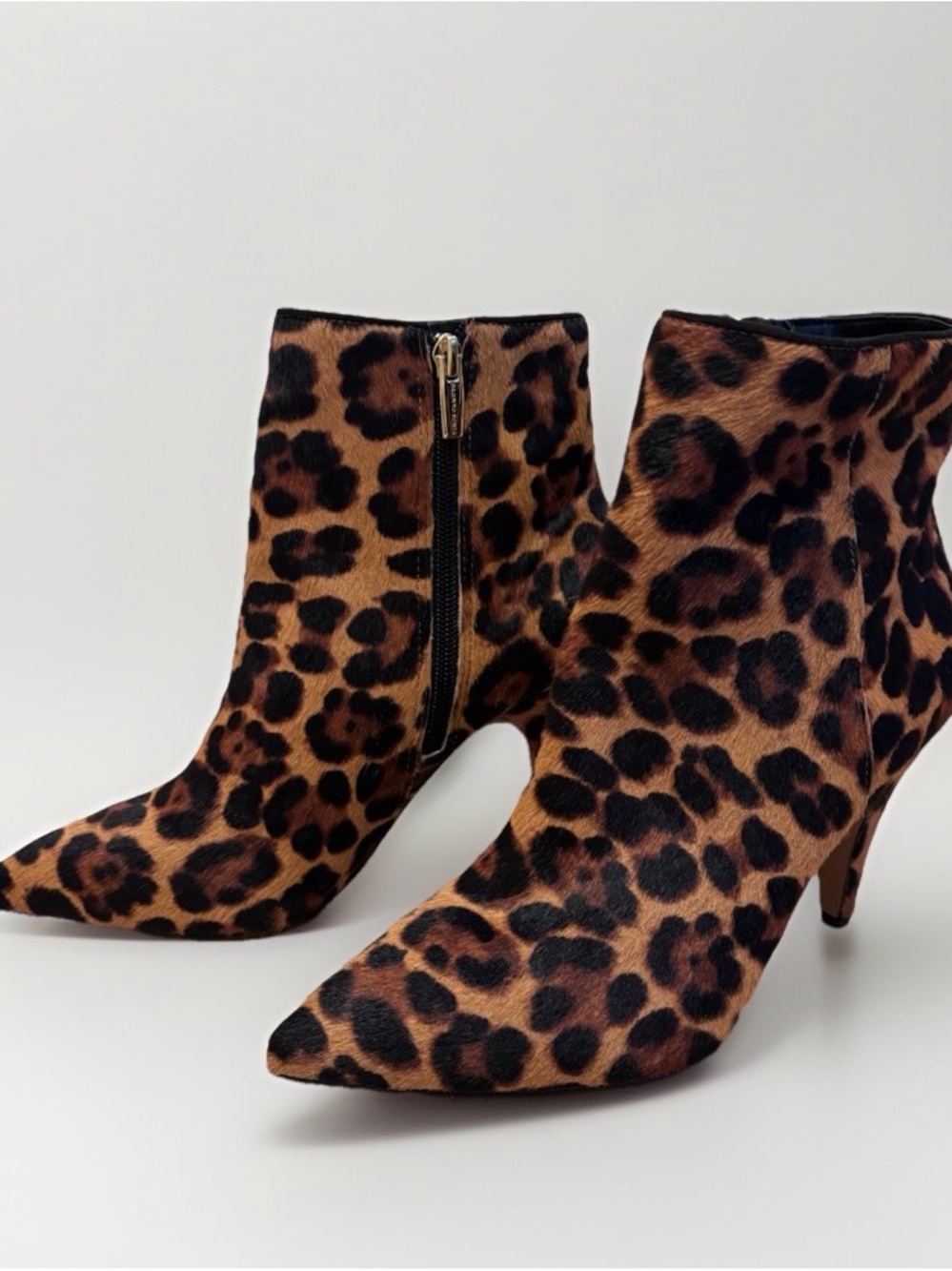 NWOB Vince Camuto Leopard Calf Hair Booties Pointed Toe Stiletto 7